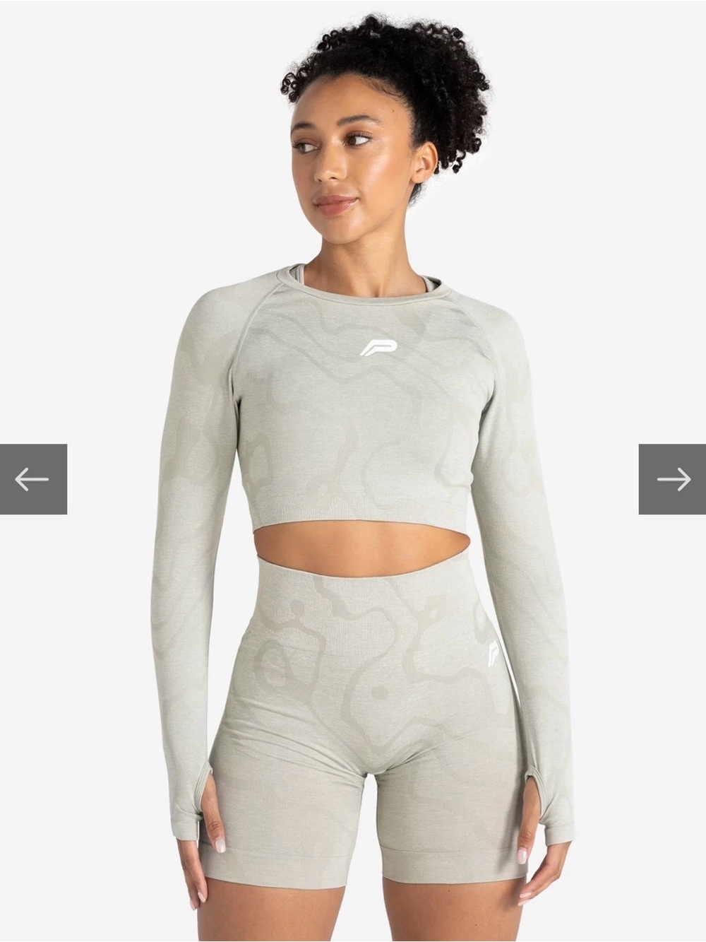 Seamless Long-Sleeve Crop Top in Light Grey- Performance